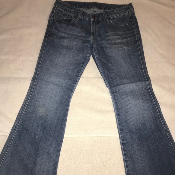 Express Jeans - Picture 2 of 3